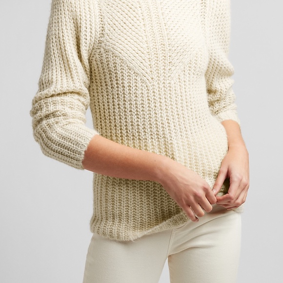 Women’s Express Metallic Knit Stitch Sweater in Oatmeal in various NWT - Picture 4 of 6